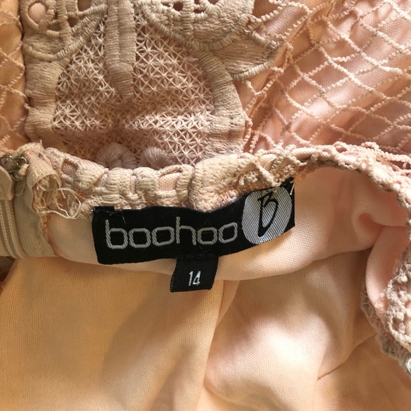 Pink crochet lace midi dress - Picture 2 of 8